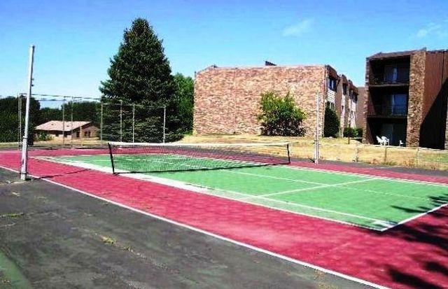 12922 Nicollet Avenue 202, Burnsville, MN 55337