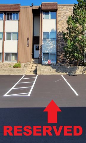 12922 Nicollet Avenue 202, Burnsville, MN 55337