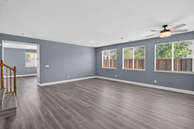 9234 Rushing Creek Way, Elk Grove, CA 95624