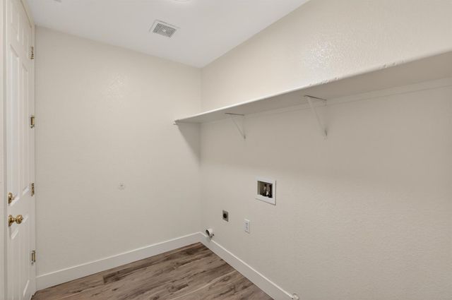 9234 Rushing Creek Way, Elk Grove, CA 95624