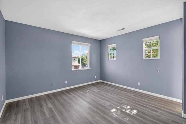 9234 Rushing Creek Way, Elk Grove, CA 95624