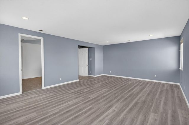 9234 Rushing Creek Way, Elk Grove, CA 95624