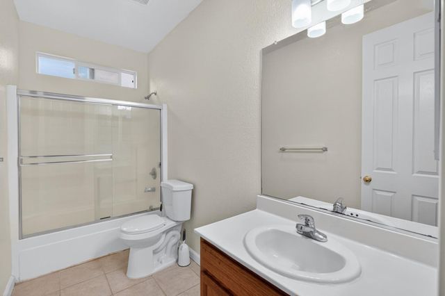 9234 Rushing Creek Way, Elk Grove, CA 95624