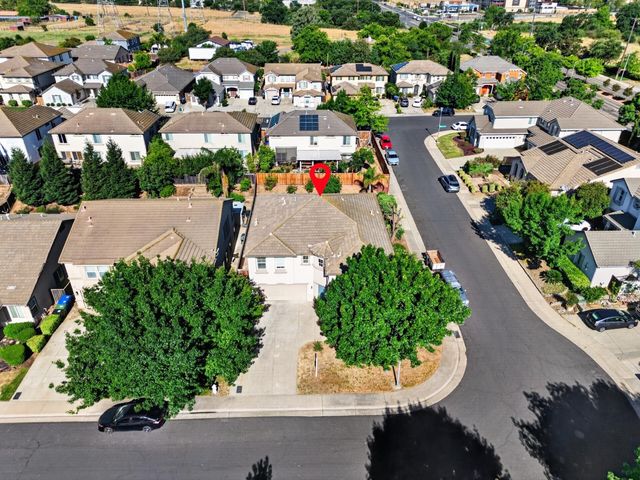 9234 Rushing Creek Way, Elk Grove, CA 95624