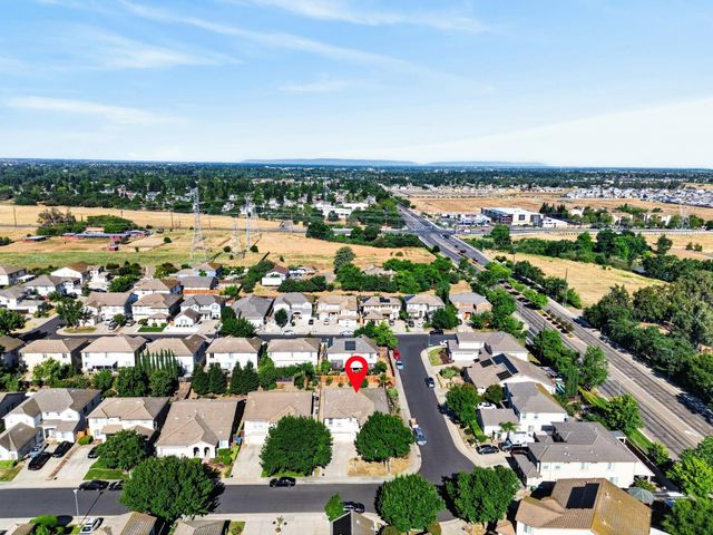 9234 Rushing Creek Way, Elk Grove, CA 95624