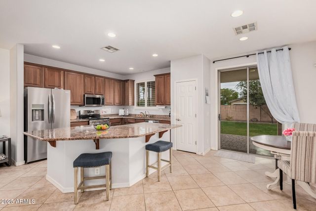 3218 N DESERT HORIZONS Lane, Casa Grande, AZ 85122