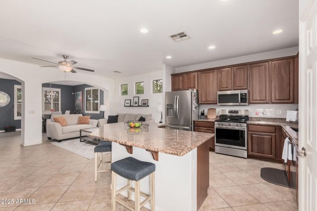 3218 N DESERT HORIZONS Lane, Casa Grande, AZ 85122