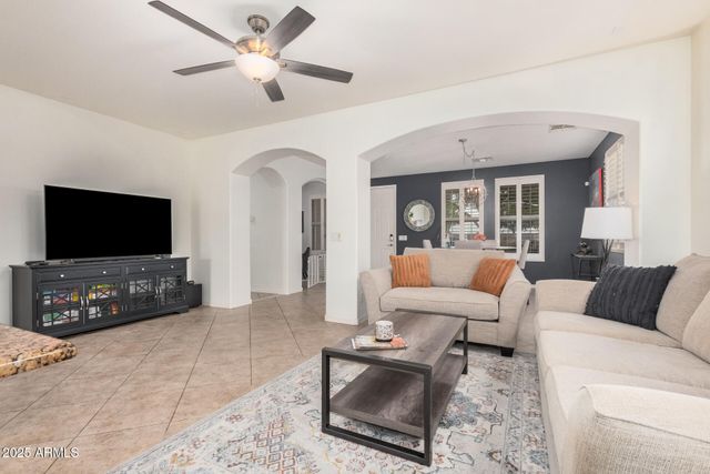 3218 N DESERT HORIZONS Lane, Casa Grande, AZ 85122