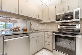 1828 Pine Valley DR 201, Fort Myers, FL 33907
