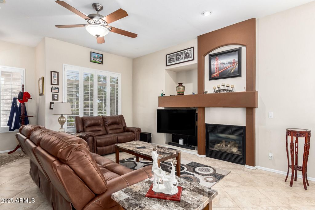 property-img