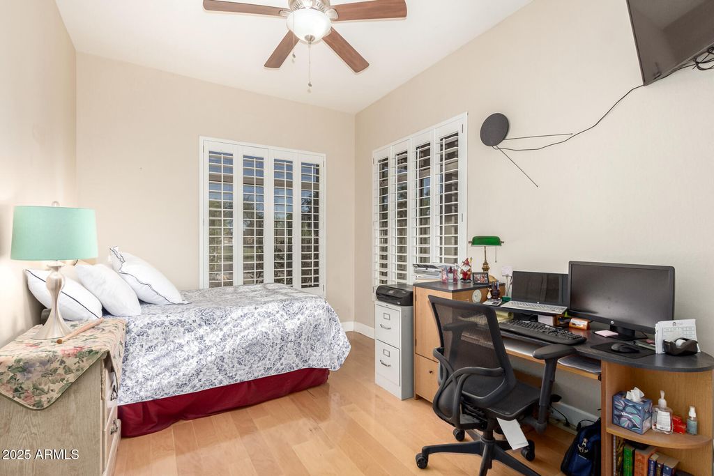 property-img