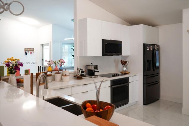 14172 SW 148th Pl, Miami, FL 33196