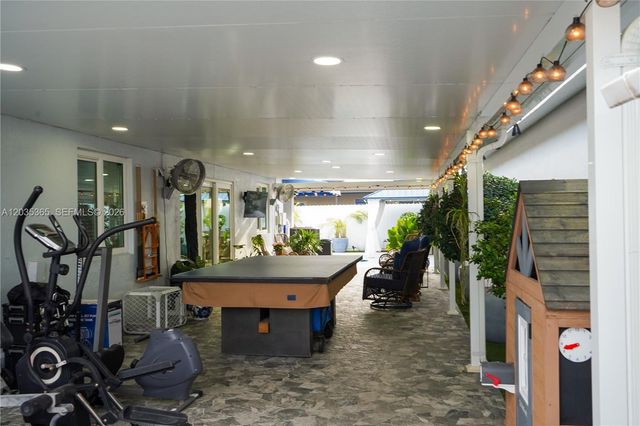 14172 SW 148th Pl, Miami, FL 33196