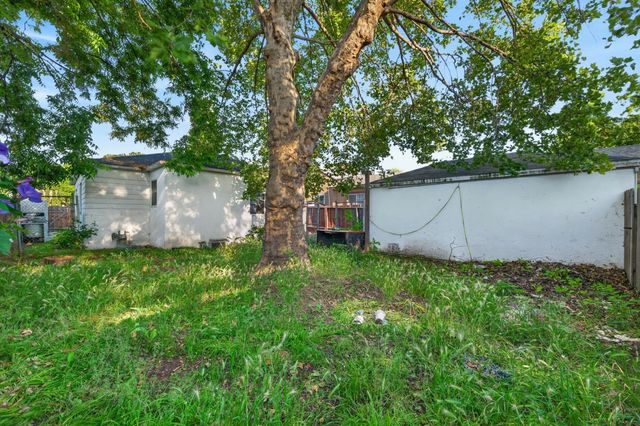 3732 38th St, Sacramento, CA 95820
