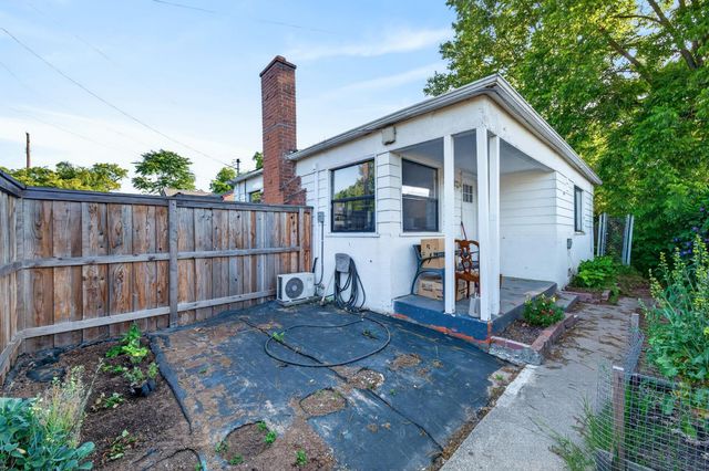 3732 38th St, Sacramento, CA 95820