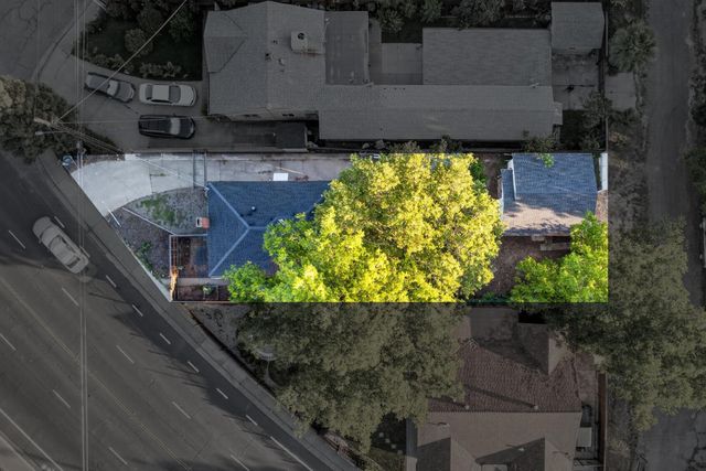 3732 38th St, Sacramento, CA 95820