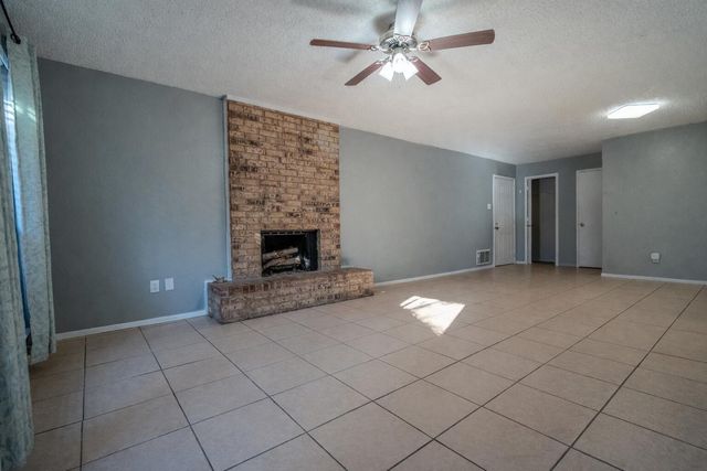 8601 Memphis Drive, Lubbock, TX 79423