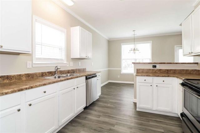 2312 Temple View Drive, Snellville, GA 30078