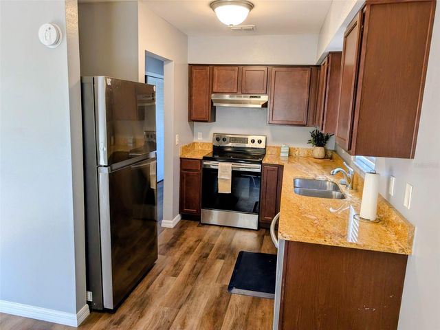 10 N FAIRFAX AVENUE 10, Winter Springs, FL 32708