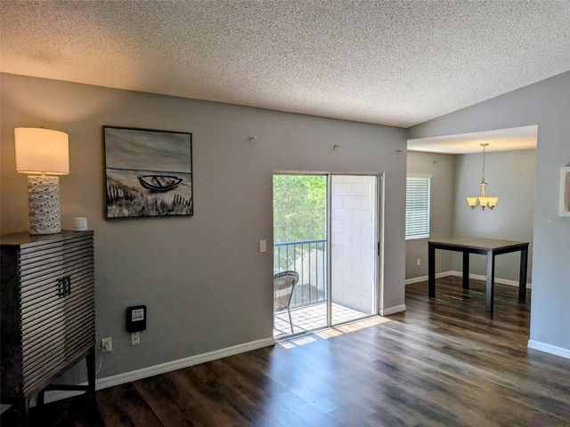 10 N FAIRFAX AVENUE 10, Winter Springs, FL 32708
