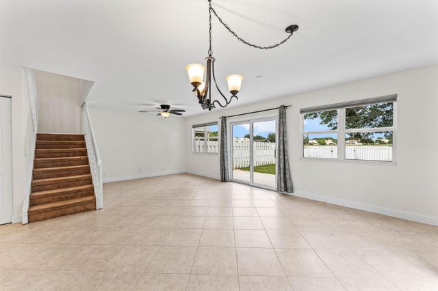 4729 Lakeside Circle, West Palm Beach, FL 33417