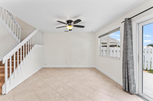 4729 Lakeside Circle, West Palm Beach, FL 33417