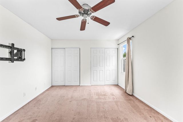 4729 Lakeside Circle, West Palm Beach, FL 33417