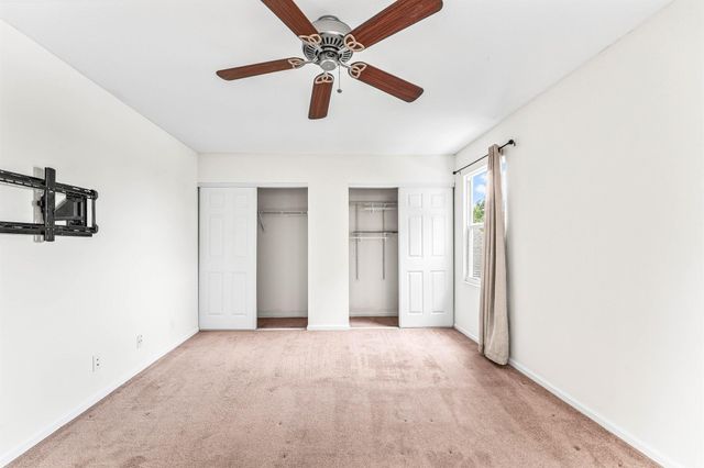 4729 Lakeside Circle, West Palm Beach, FL 33417