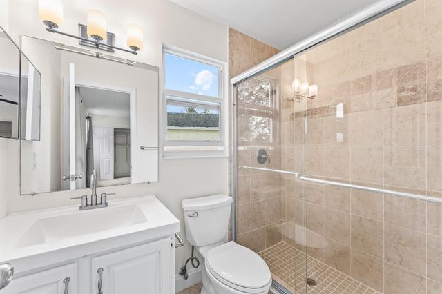 4729 Lakeside Circle, West Palm Beach, FL 33417