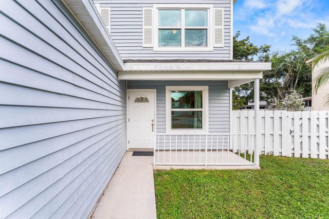 4729 Lakeside Circle, West Palm Beach, FL 33417