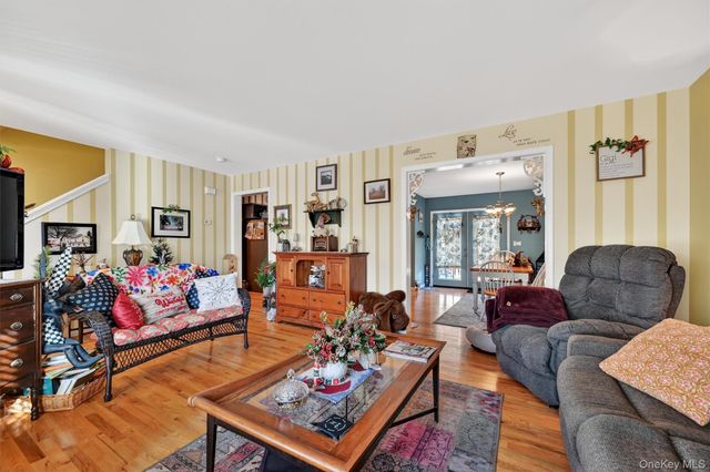 21 Reservoir Avenue, Port Jervis, NY 12771