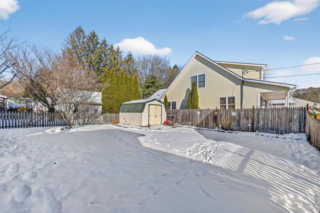 21 Reservoir Avenue, Port Jervis, NY 12771