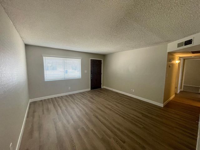 1205 W El Alba Way, Chandler, AZ 85224