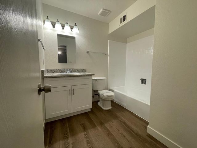 1205 W El Alba Way, Chandler, AZ 85224