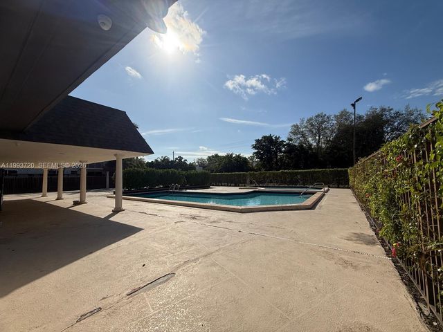 8601 SW 94th St 125W, Miami, FL 33156