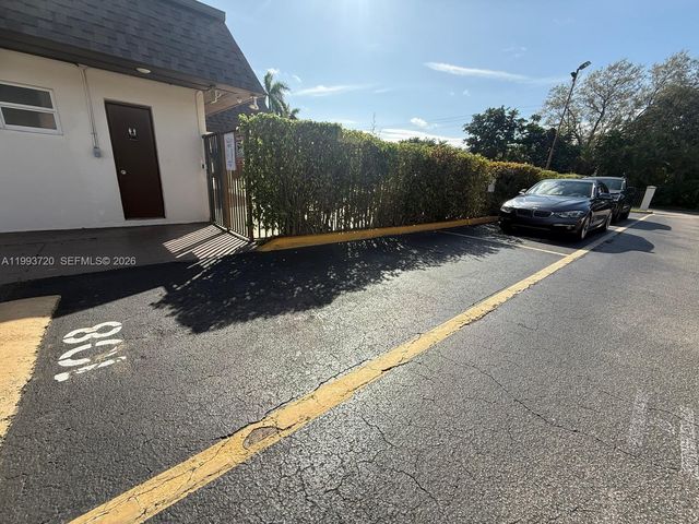 8601 SW 94th St 125W, Miami, FL 33156