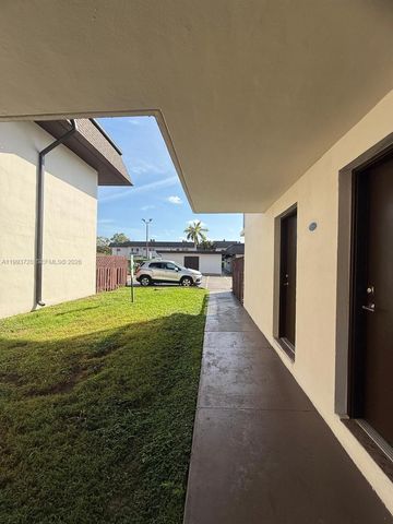 8601 SW 94th St 125W, Miami, FL 33156