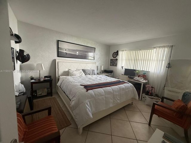 8601 SW 94th St 125W, Miami, FL 33156