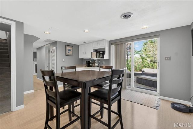 1217 Dorne Drive, Ballwin, MO 63021