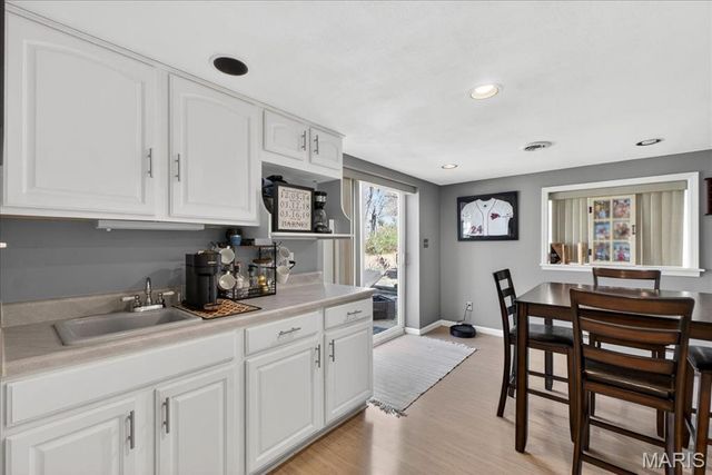 1217 Dorne Drive, Ballwin, MO 63021