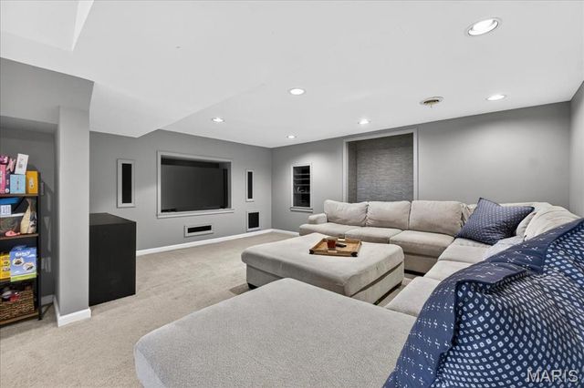 1217 Dorne Drive, Ballwin, MO 63021