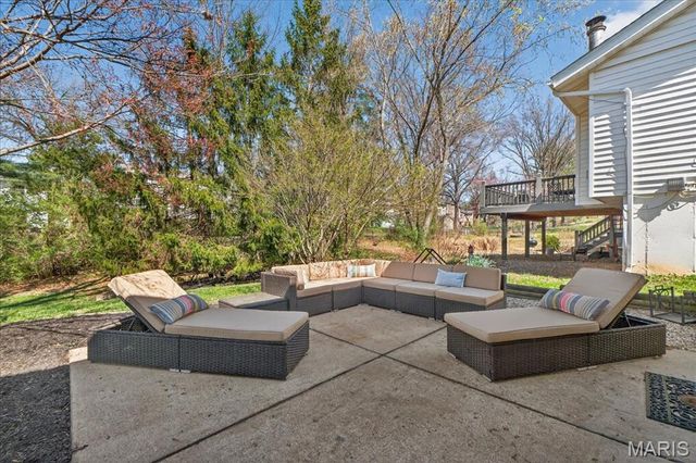 1217 Dorne Drive, Ballwin, MO 63021