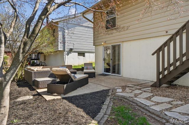 1217 Dorne Drive, Ballwin, MO 63021