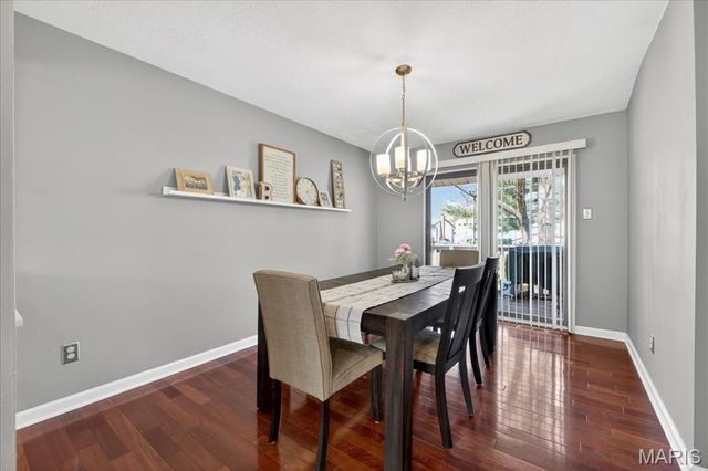 1217 Dorne Drive, Ballwin, MO 63021