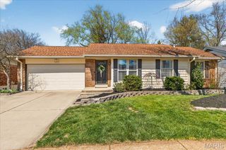 1217 Dorne Drive, Ballwin, MO 63021