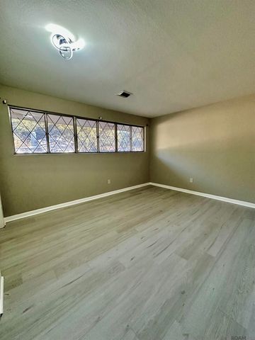 1331 S Redondo Dr, Baton Rouge, LA 70815