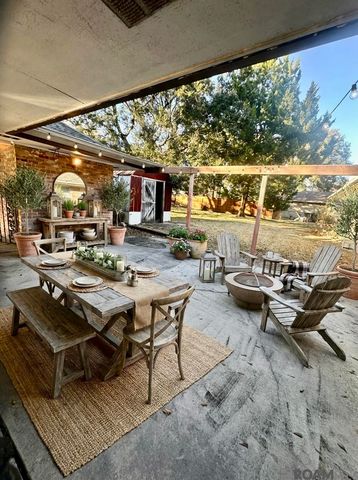 1331 S Redondo Dr, Baton Rouge, LA 70815