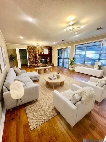 1331 S Redondo Dr, Baton Rouge, LA 70815