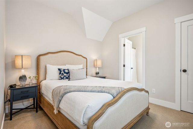 74 Flash Lane, Pacific Beach, WA 98571