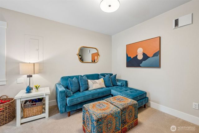 74 Flash Lane, Pacific Beach, WA 98571